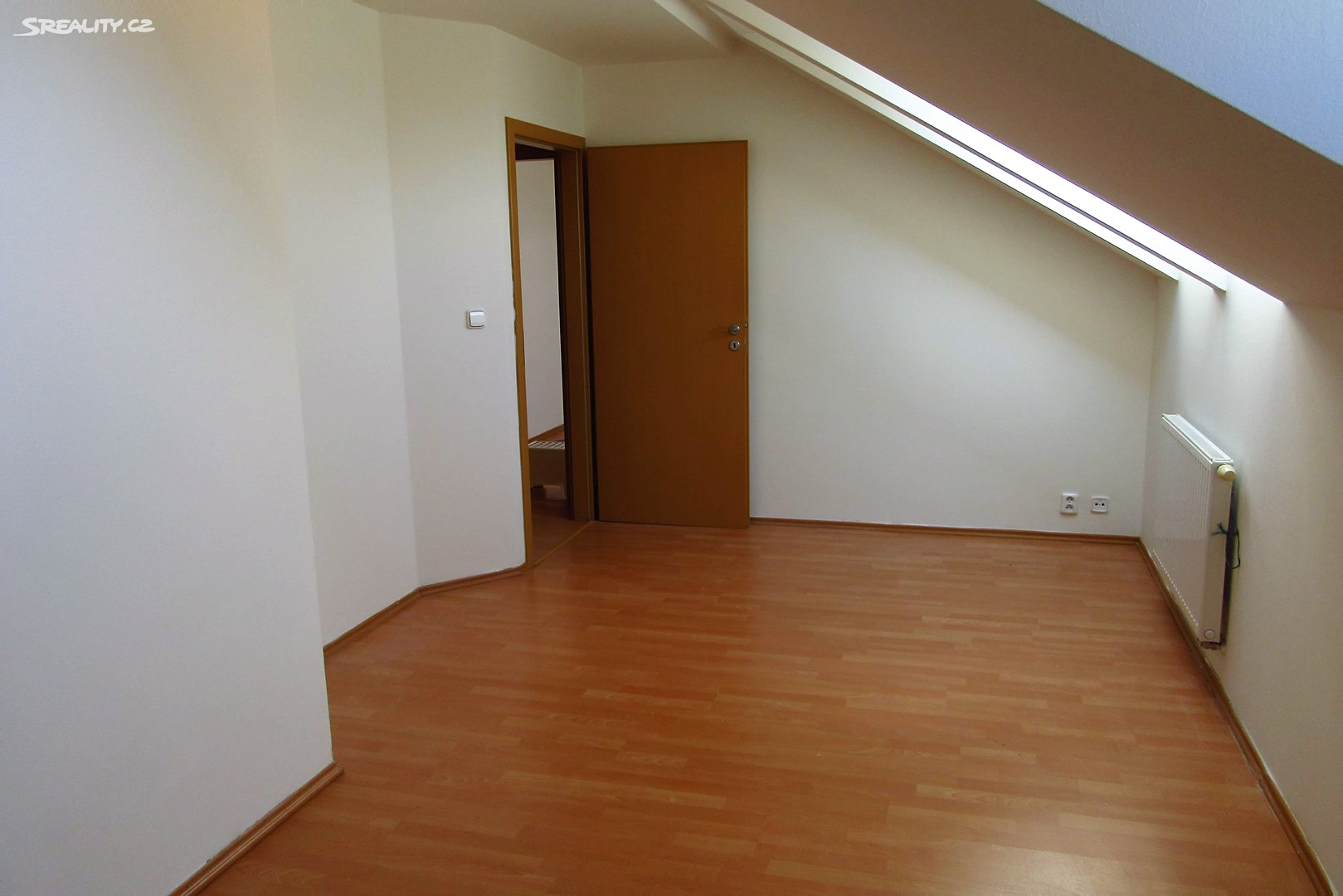 Pronájem bytu 3+kk 80 m² (Mezonet), Brdlíkova, Praha 5 - Motol