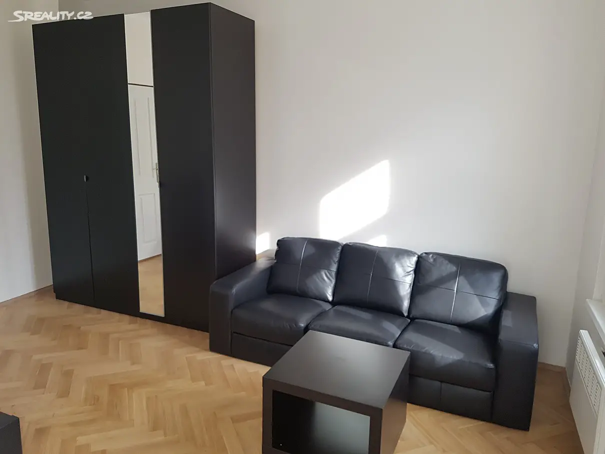 Pronájem bytu 1+1 40 m², Holubova, Praha 5 - Smíchov