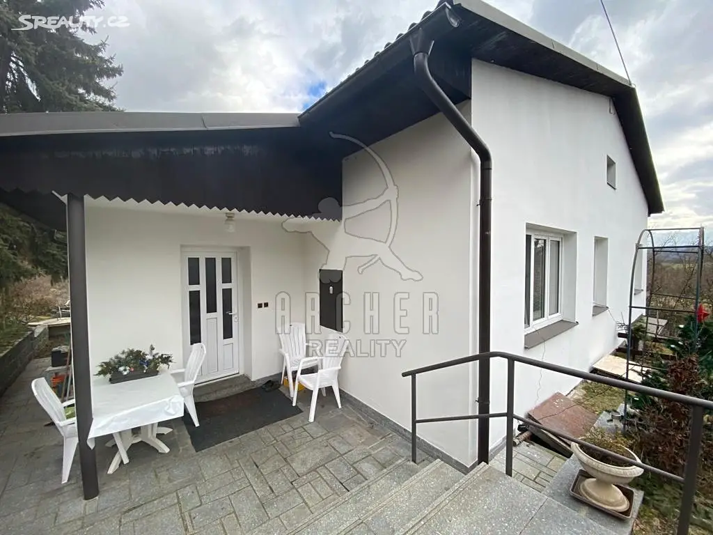 Prodej  rodinného domu 229 m², pozemek 1 579 m², Vysoký Chlumec, okres Příbram