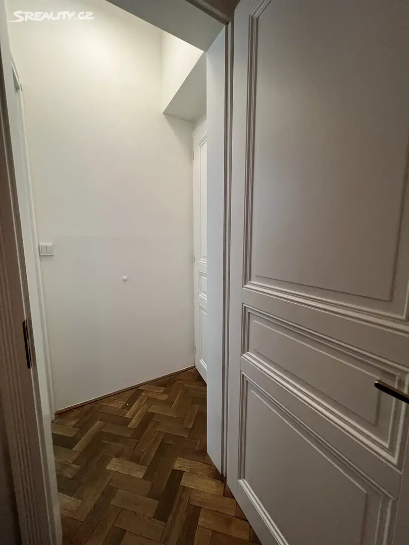 Pronájem bytu 2+kk 45 m², Dienzenhoferovy sady, Praha 5 - Smíchov
