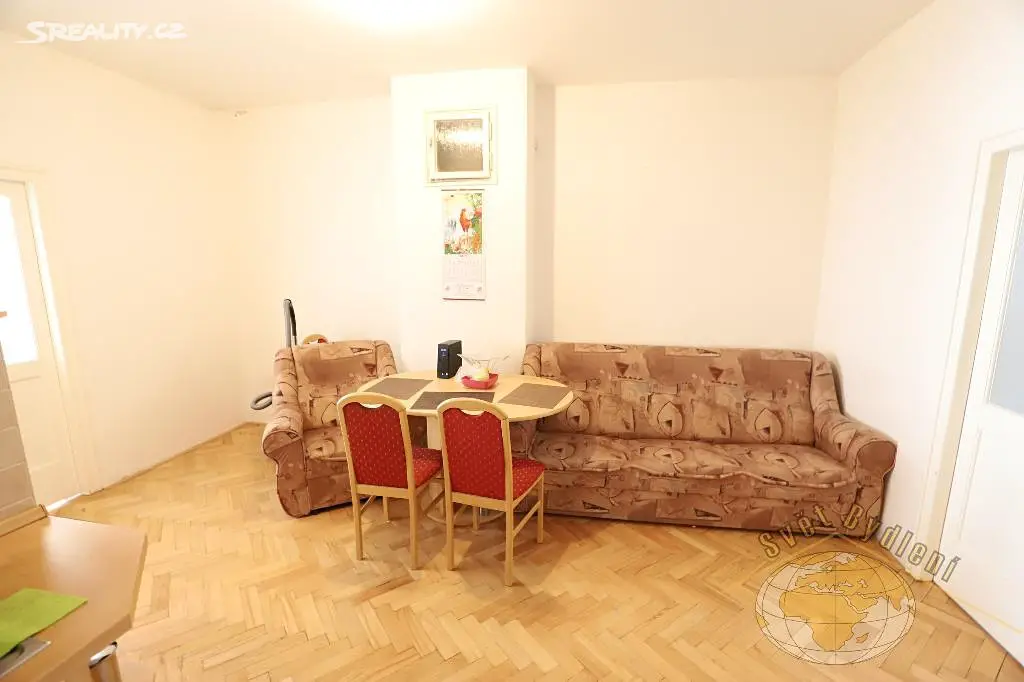 Pronájem bytu 3+1 86 m², Na Pankráci, Praha 4 - Nusle