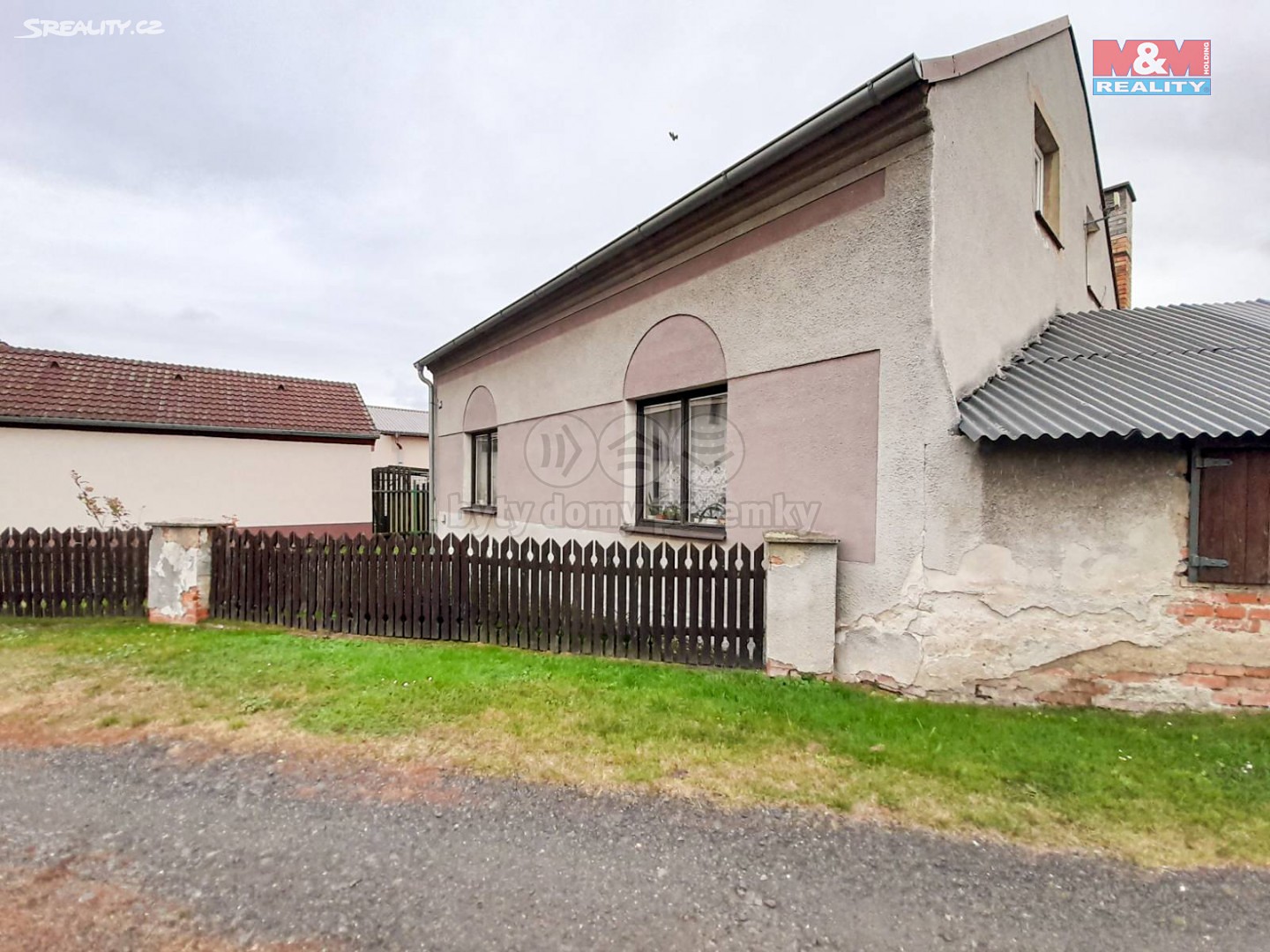Prodej  rodinného domu 240 m², pozemek 1 470 m², Vilémov, okres Chomutov