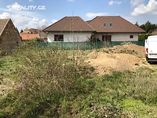 Prodej  stavebního pozemku 1 020 m², Za Školou, Plaňany