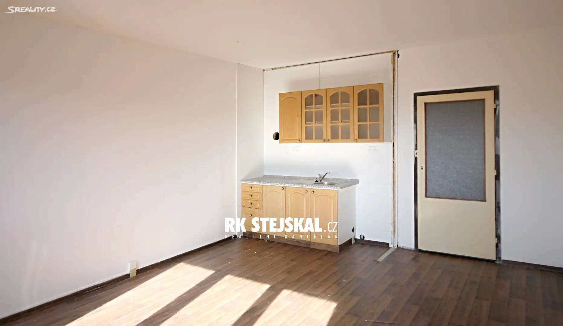 Pronájem bytu 1+kk 29 m², Sídliště Plešivec, Český Krumlov - Plešivec