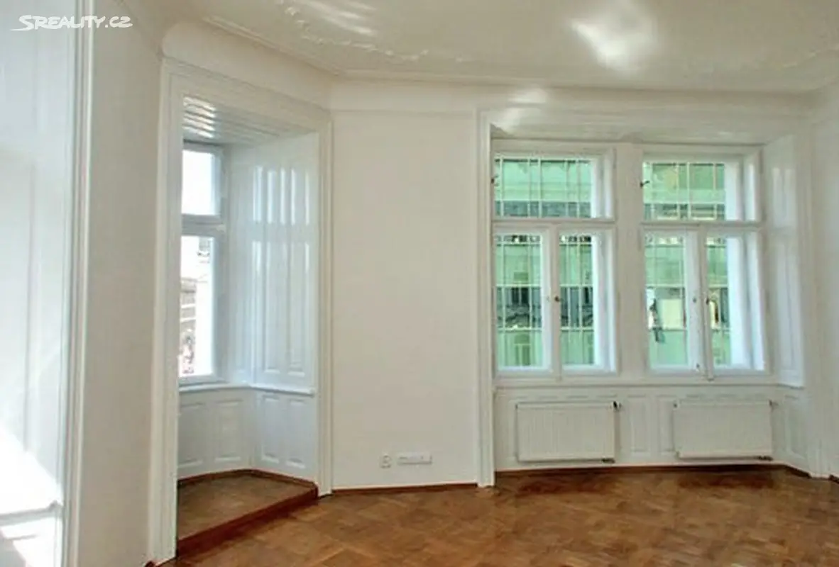 Pronájem bytu 2+1 106 m², Na Perštýně, Praha 1 - Staré Město