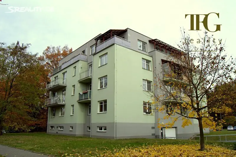 Pronájem bytu 2+kk 56 m², Dubová, Pardubice - Svítkov
