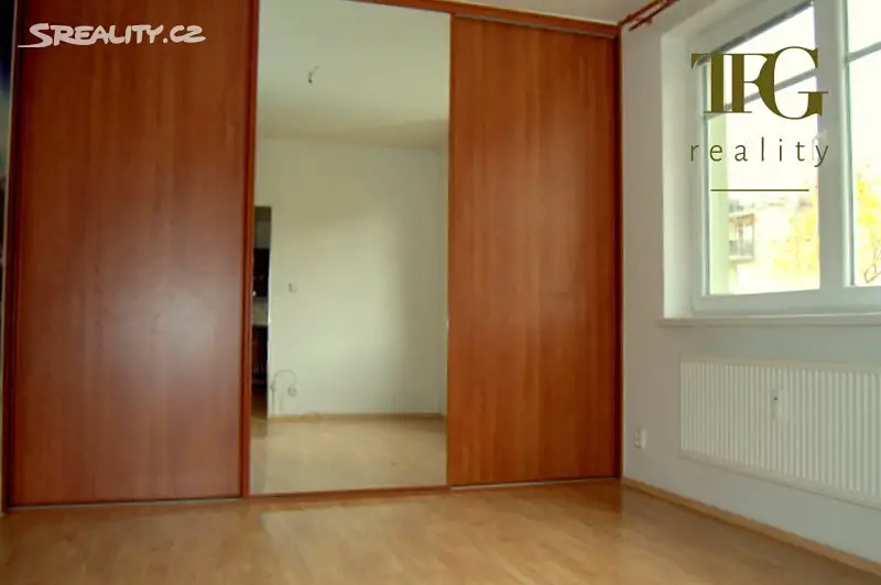 Pronájem bytu 2+kk 56 m², Dubová, Pardubice - Svítkov