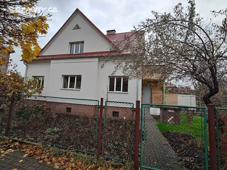 Pronájem  rodinného domu 200 m², pozemek 341 m², Mánesova, Český Těšín