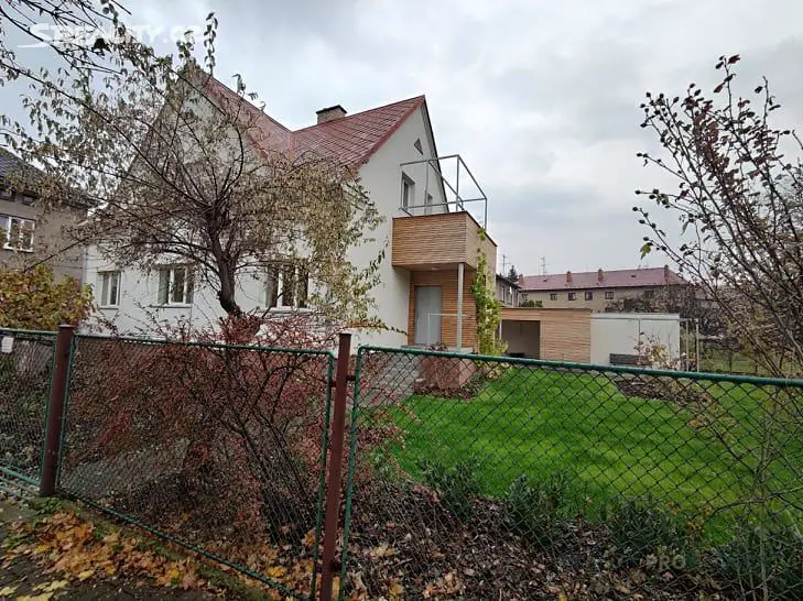 Pronájem  rodinného domu 200 m², pozemek 341 m², Mánesova, Český Těšín