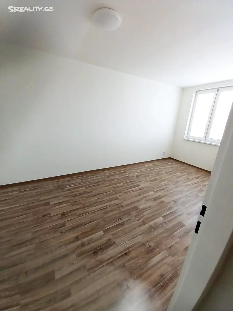 Prodej bytu 1+1 31 m², Topolová, Praha 10 - Záběhlice