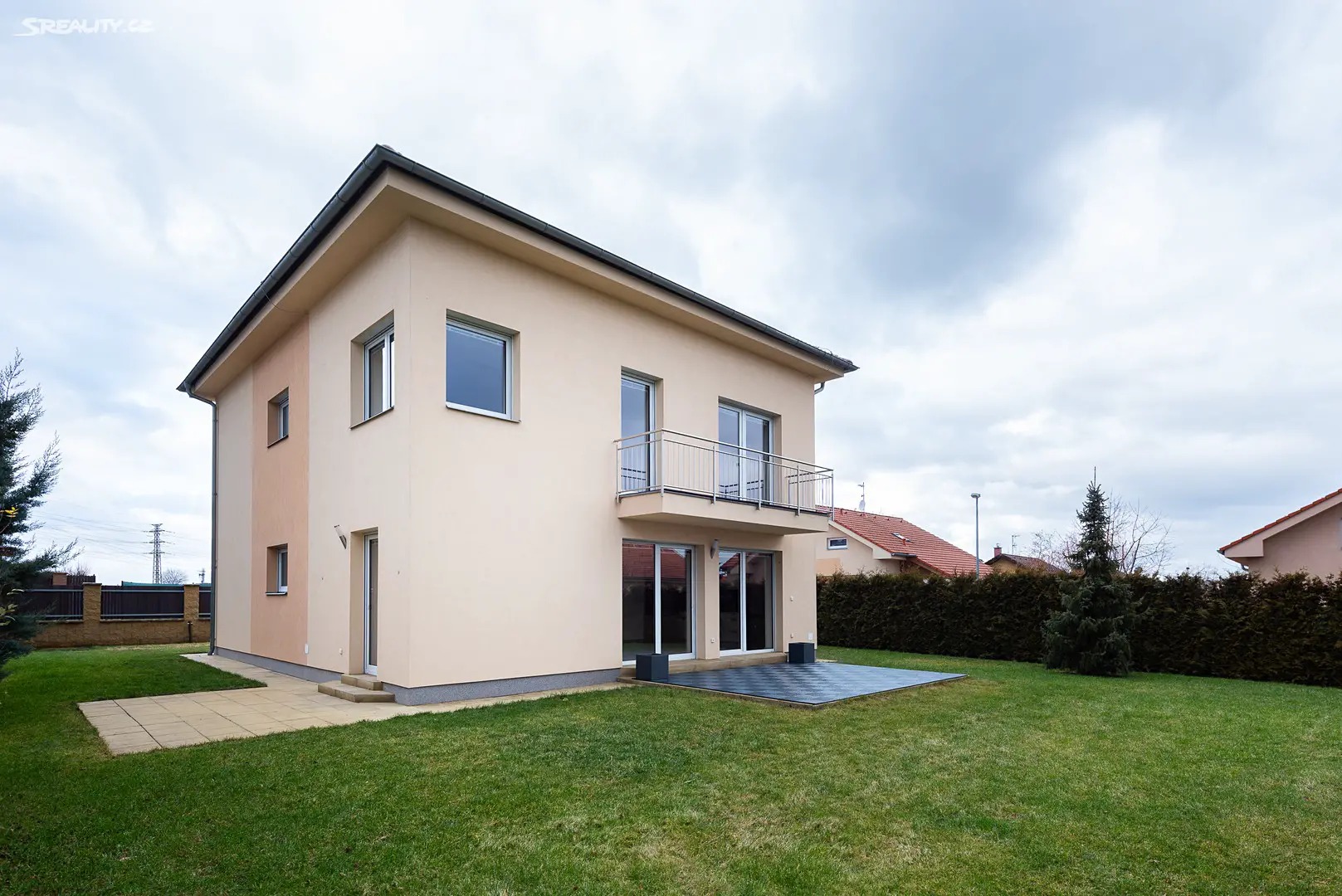 Prodej  rodinného domu 260 m², pozemek 720 m², Neffova, Praha 5 - Řeporyje