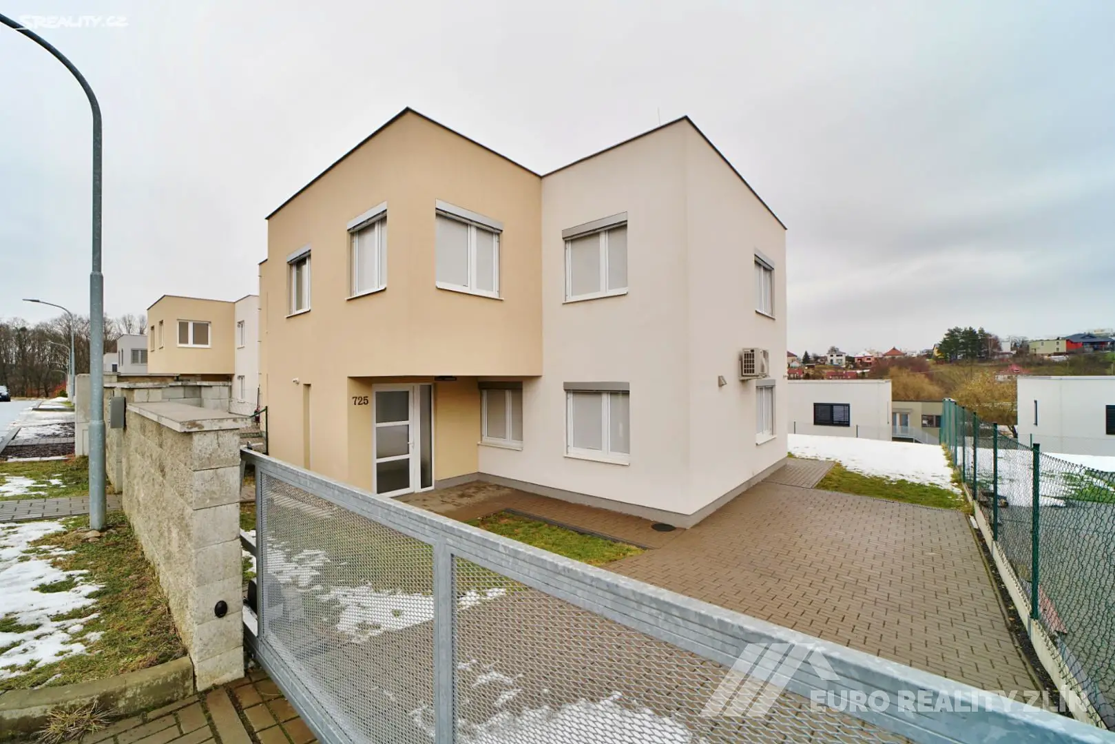 Prodej  rodinného domu 119 m², pozemek 296 m², Karmínová, Zlín