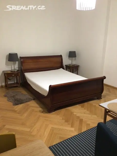 Pronájem bytu 1+1 32 m², Zborovská, Praha 5 - Smíchov
