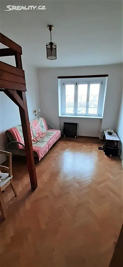 Pronájem bytu 1+kk 30 m², Radlická, Praha 5 - Smíchov