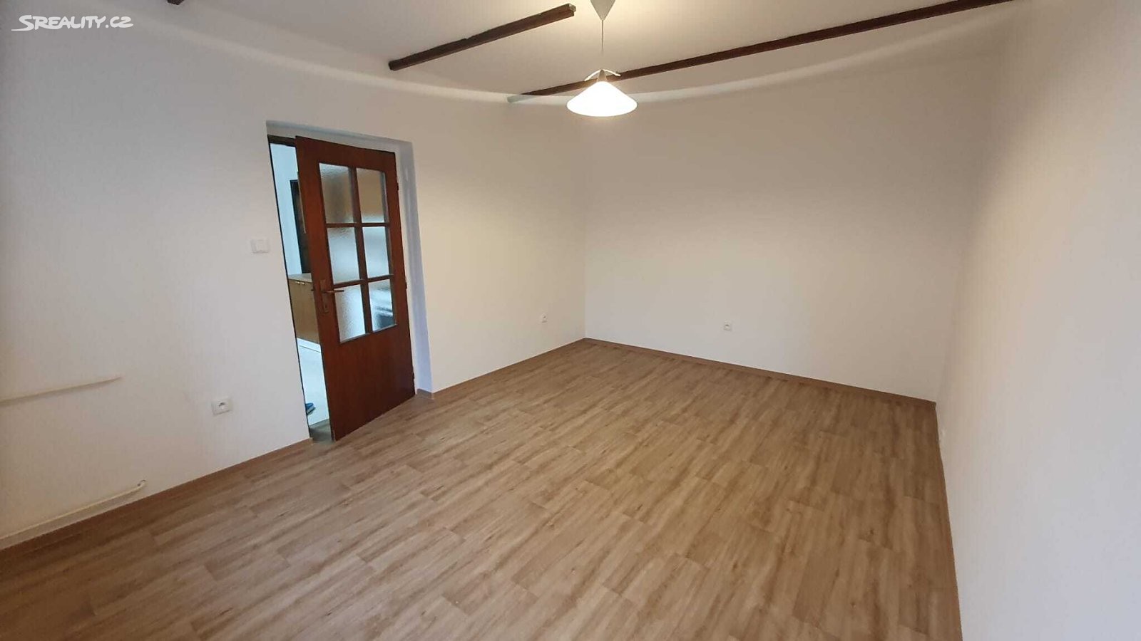 Pronájem bytu 2+1 50 m², Na Drážce, Pardubice - Bílé Předměstí