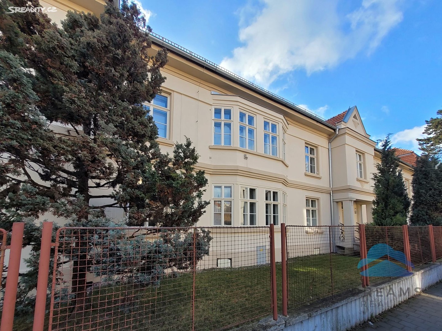 Pronájem bytu 2+kk 54 m², Trávníky, Brno - Černá Pole