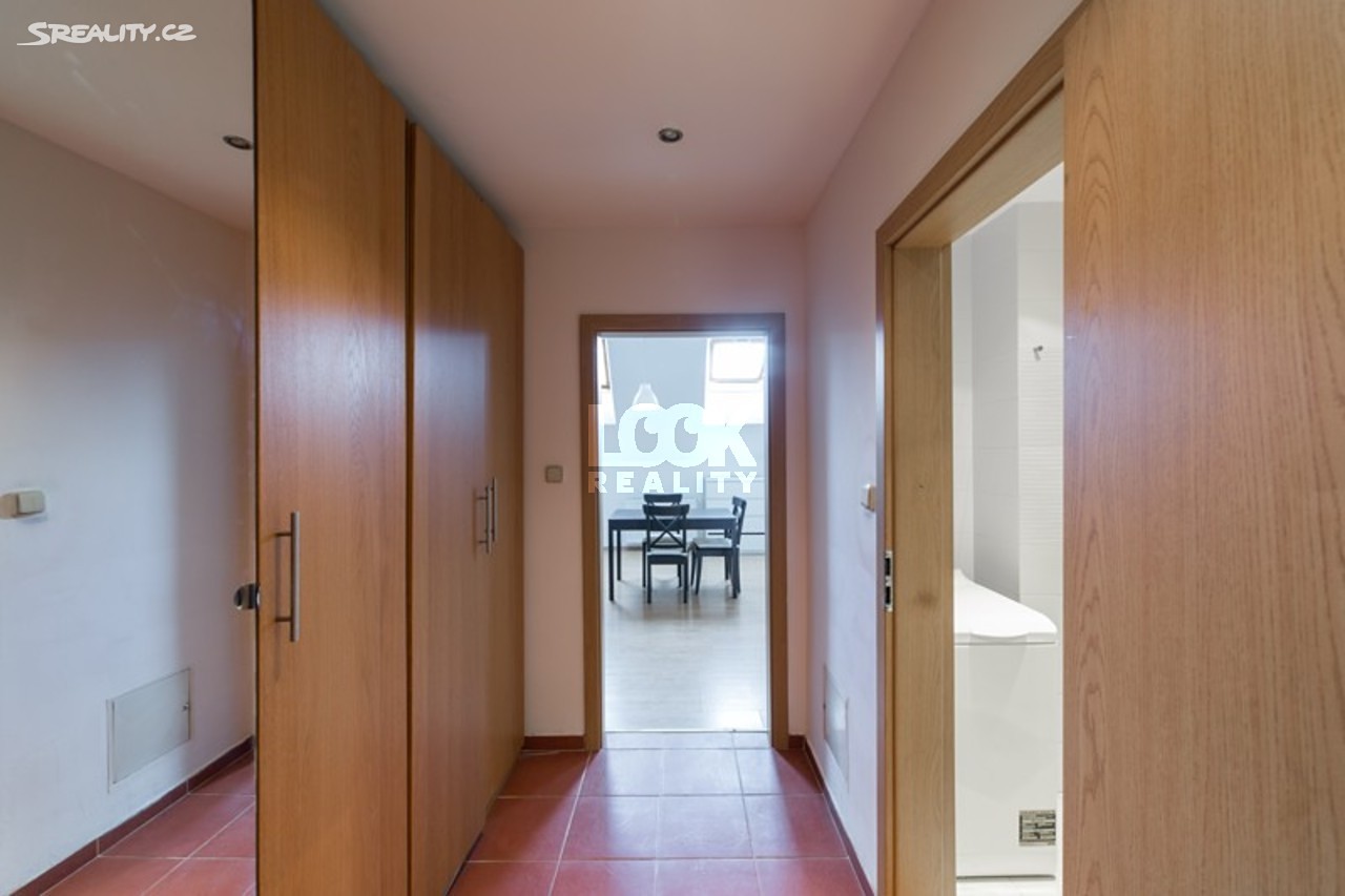 Pronájem bytu 2+kk 70 m², Jirsíkova, Praha 8 - Karlín