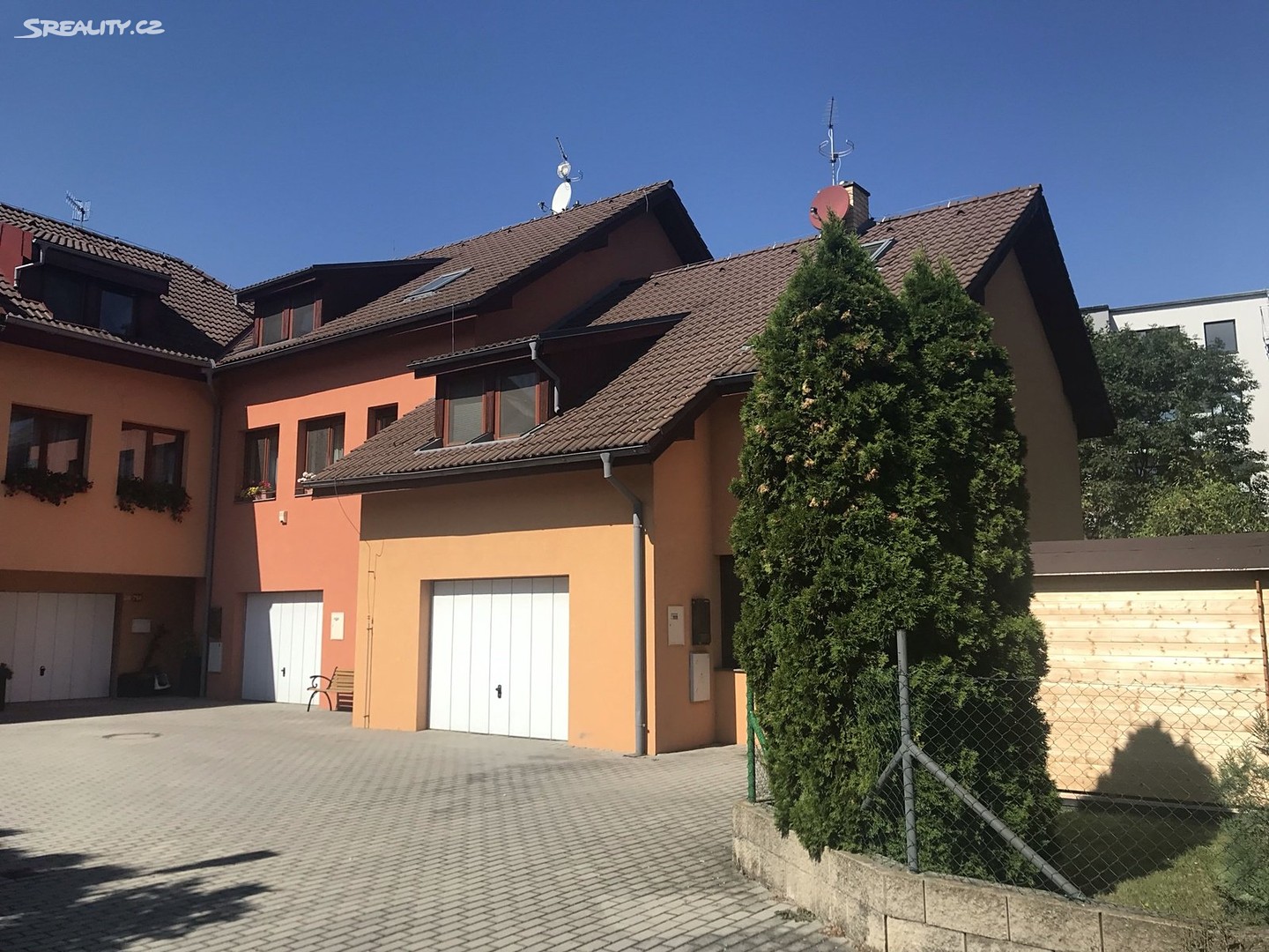 Prodej  rodinného domu 162 m², pozemek 195 m², Politických vězňů, Horoměřice