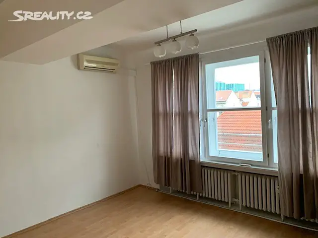 Pronájem bytu 2+1 60 m², Provaznická, Praha 1 - Staré Město