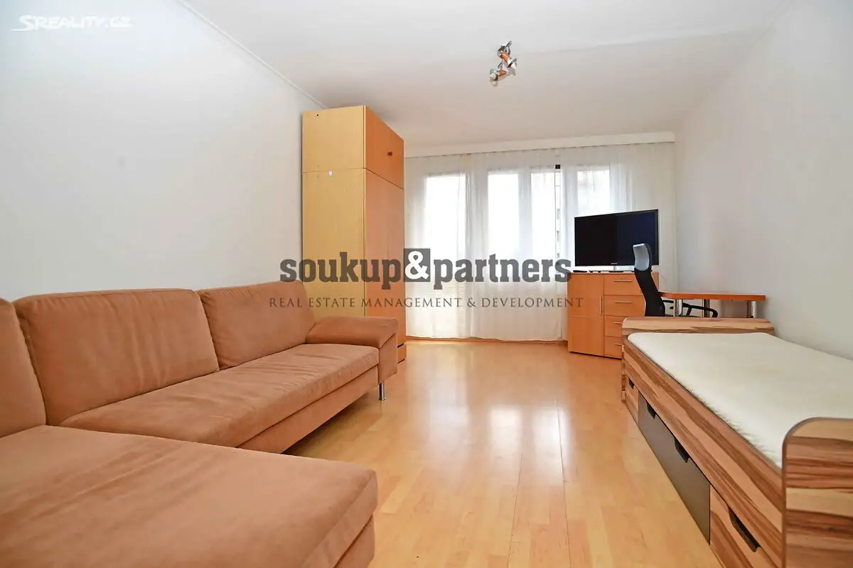Pronájem bytu 3+1 79 m², Voskovcova, Praha 5 - Hlubočepy