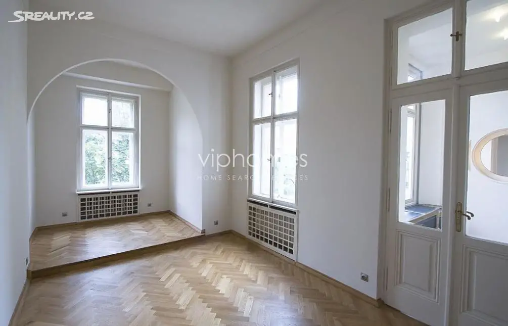 Pronájem bytu 6 pokojů a více 200 m², náměstí Míru, Praha 2 - Vinohrady