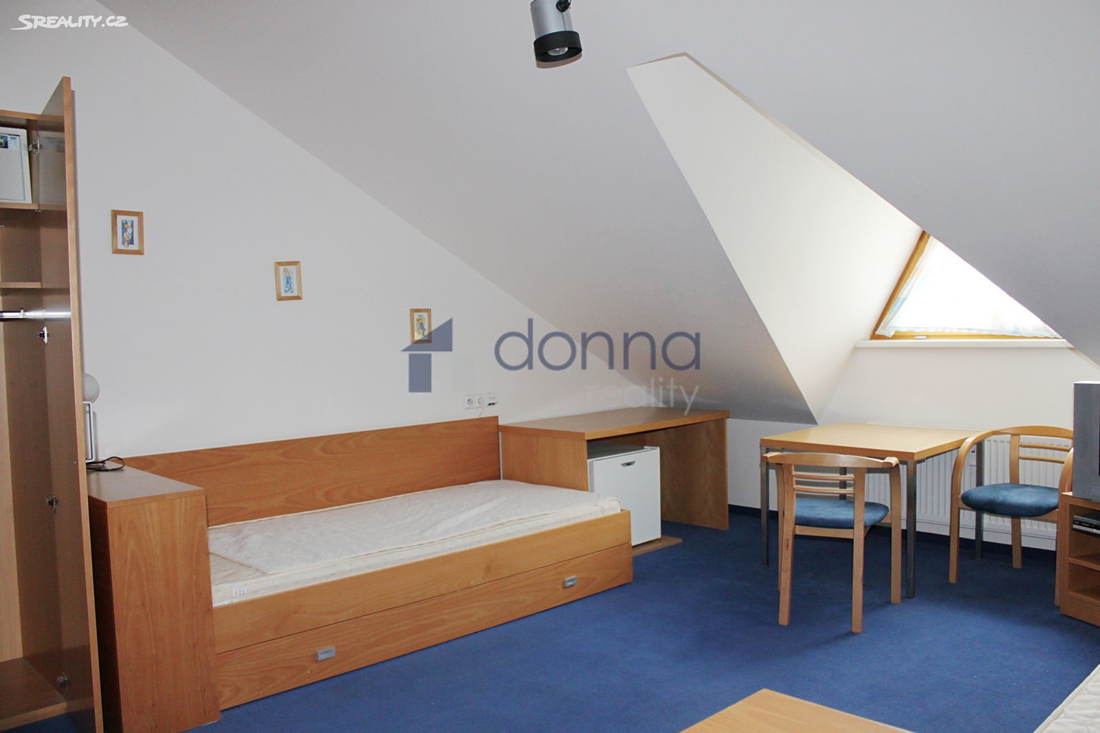 Pronájem bytu 6 pokojů a více 210 m², Římská, Praha 2 - Vinohrady