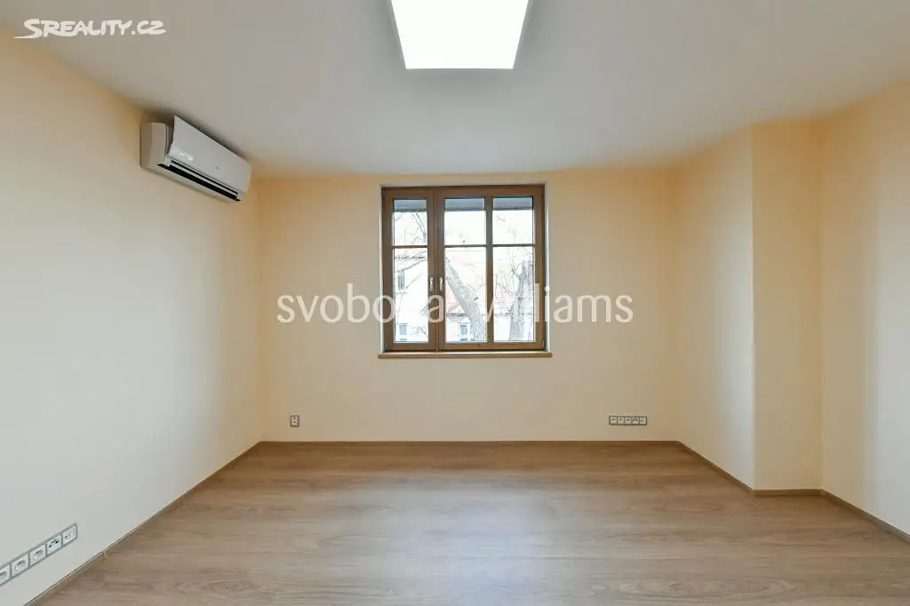 Pronájem  rodinného domu 229 m², pozemek 445 m², Pod Altánem, Praha 10 - Strašnice