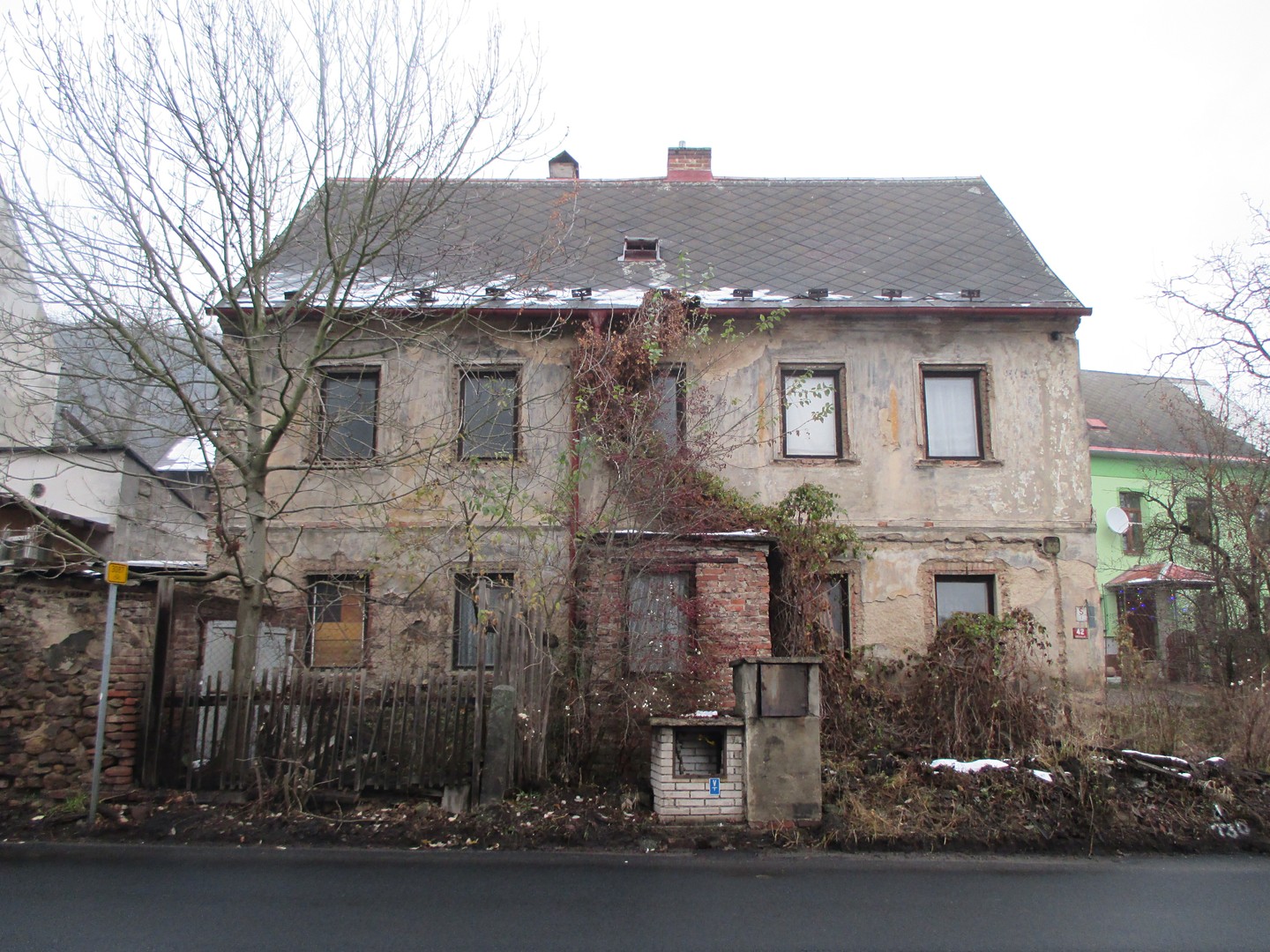 Prodej  rodinného domu 120 m², pozemek 200 m², 1. Máje, Krupka - Vrchoslav