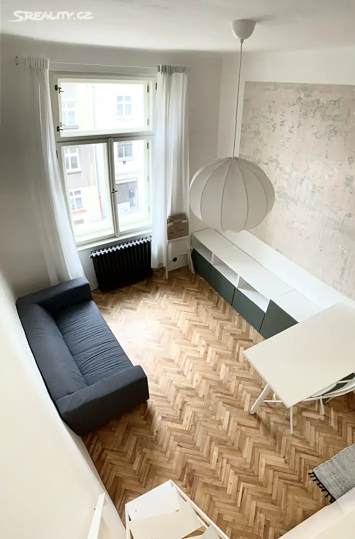 Pronájem bytu 1+kk 25 m², Strojnická, Praha 7 - Holešovice