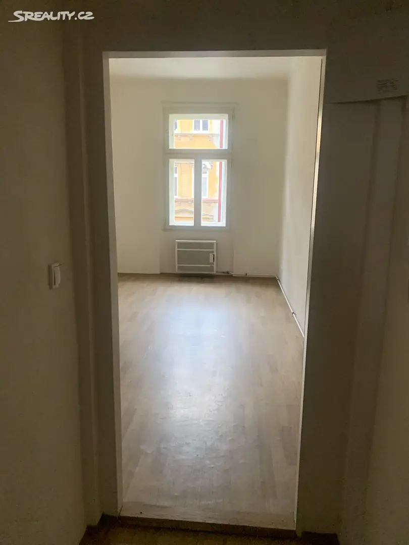 Pronájem bytu 1+1 42 m², Svatoslavova, Praha 4 - Nusle