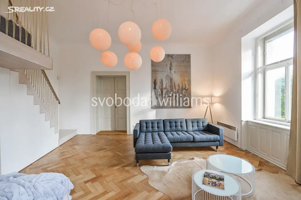 Pronájem bytu 1+1 55 m², Janáčkovo nábřeží, Praha 5 - Smíchov