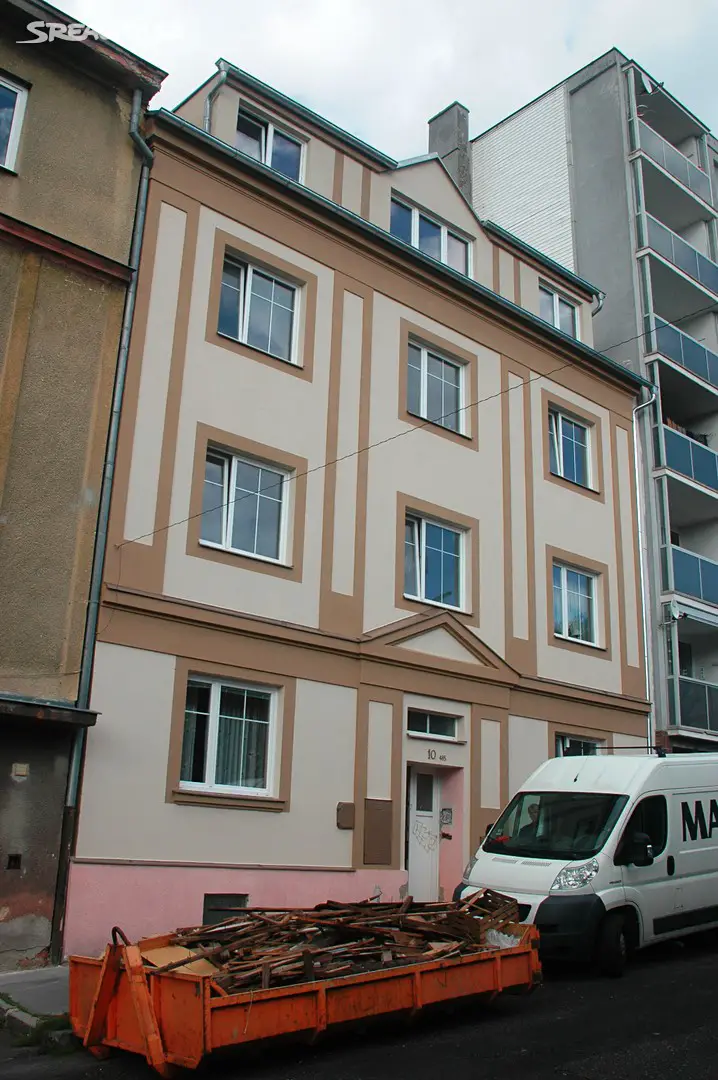 Pronájem bytu 1+kk 29 m² (Podkrovní), Kosmonautů, Karlovy Vary - Rybáře
