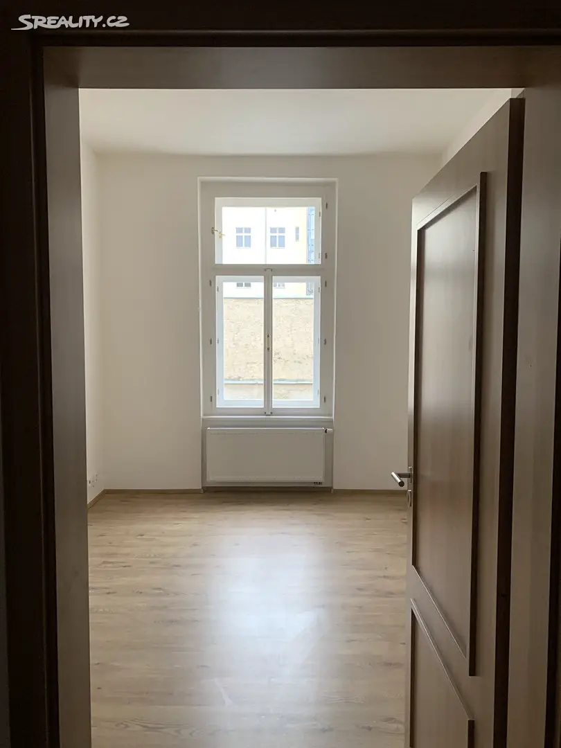 Pronájem bytu 2+1 58 m², Táborská, Praha 4 - Nusle