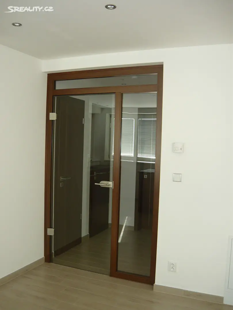 Pronájem bytu 2+kk 43 m², Trojská, Praha 7 - Troja