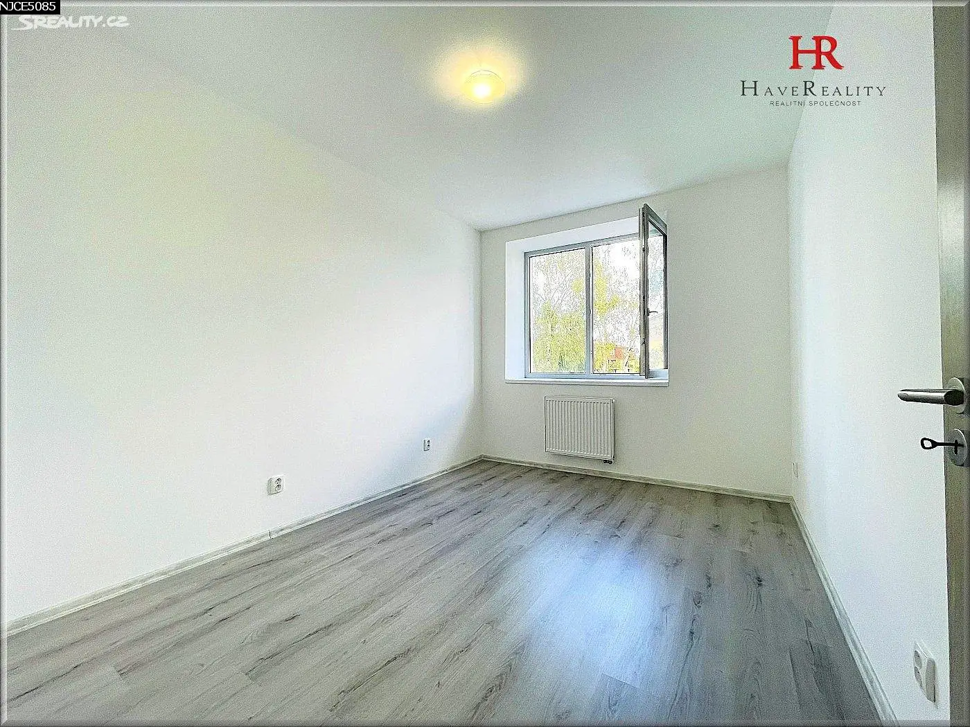 Prodej bytu 1+1 33 m², Višňová, Milovice - Mladá
