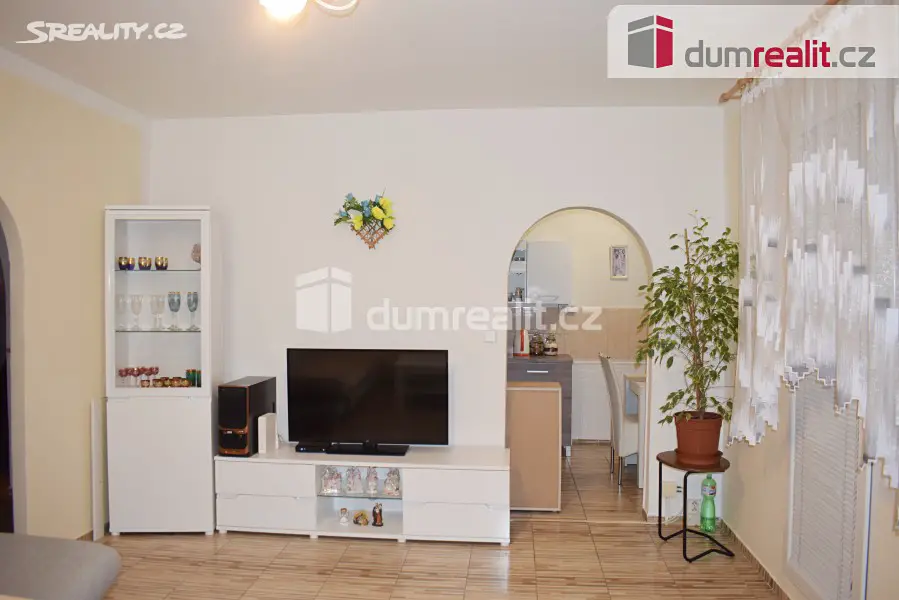 Prodej bytu 4+1 78 m², Pod Školou, Teplice - Prosetice