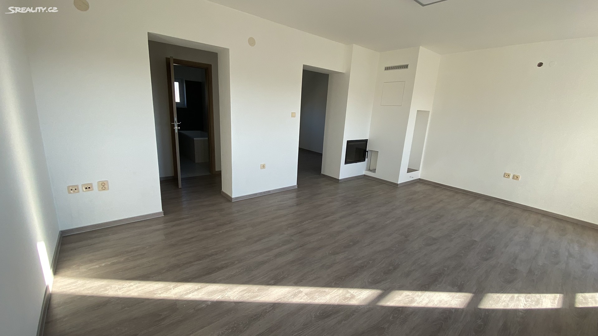 Prodej  rodinného domu 360 m², pozemek 761 m², Těšany, okres Brno-venkov