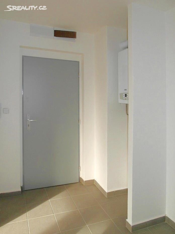 Pronájem bytu 1+kk 51 m², Rokycanova, Brno - Židenice