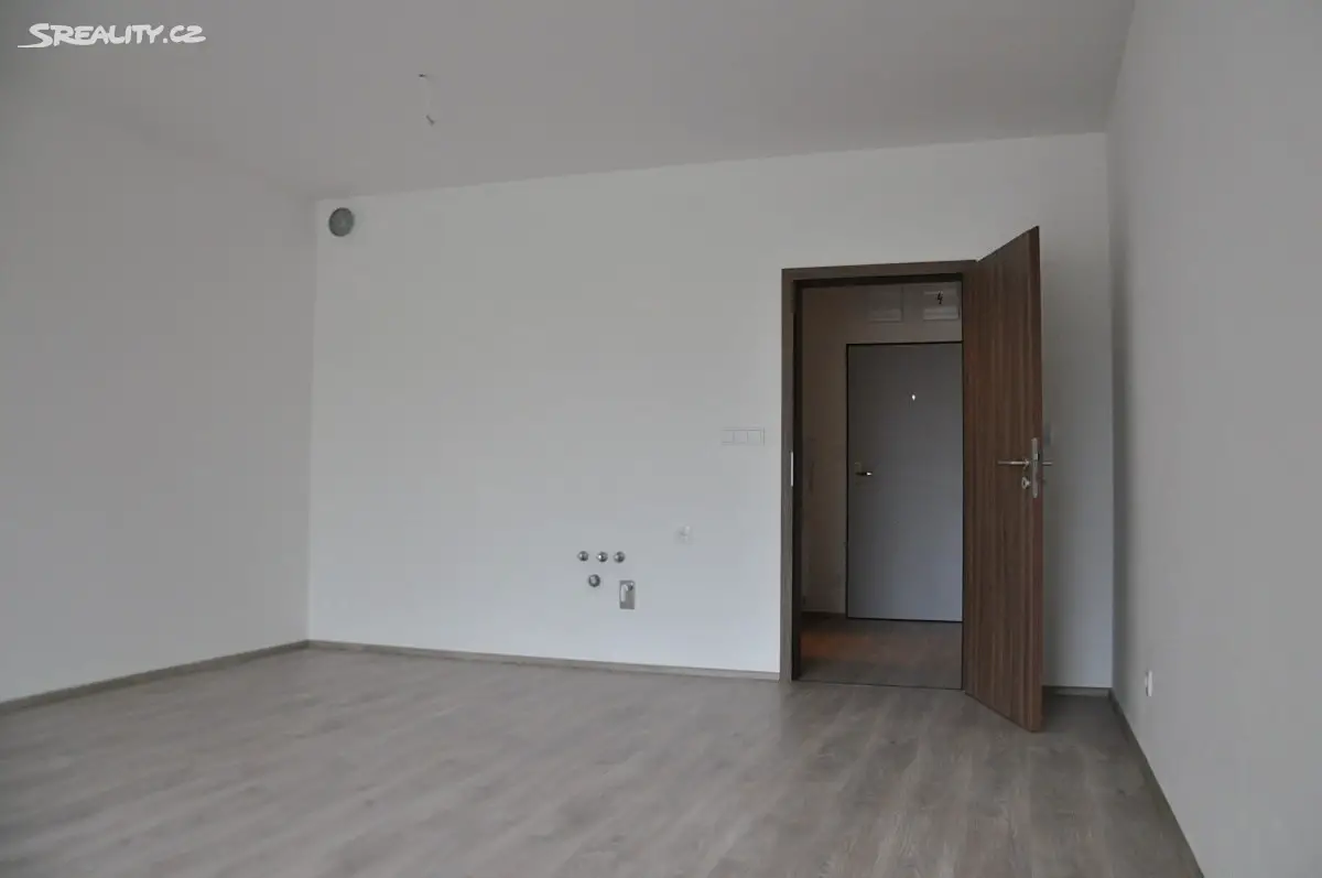 Pronájem bytu 1+kk 35 m², České Budějovice - České Budějovice 2, okres České Budějovice