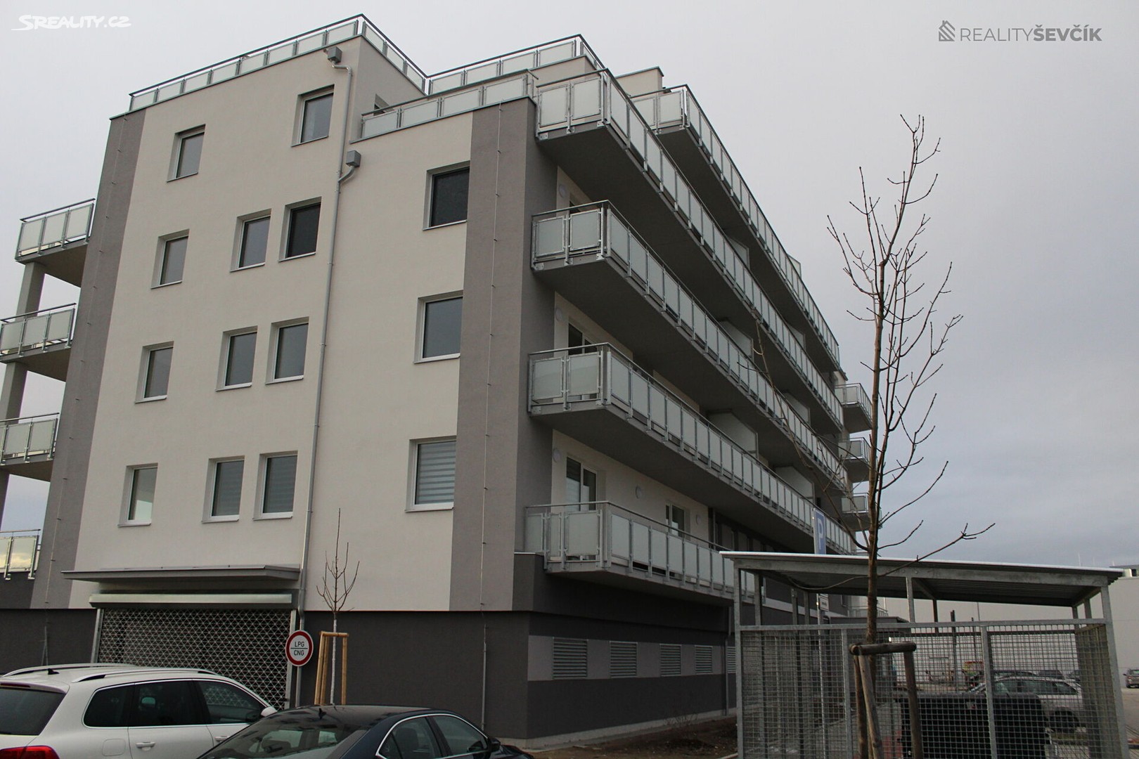 Pronájem bytu 1+kk 37 m², Plukovníka Malého, České Budějovice - České Budějovice 2