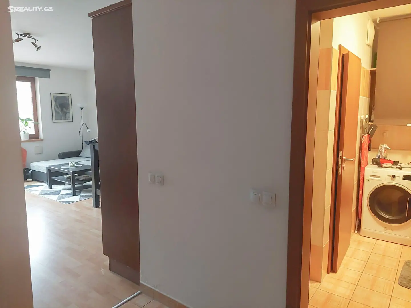 Pronájem bytu 1+kk 35 m², Pod Radnicí, Praha 5 - Košíře