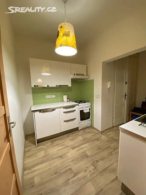 Pronájem bytu 2+1 40 m², Slovinská, Praha 10 - Vršovice