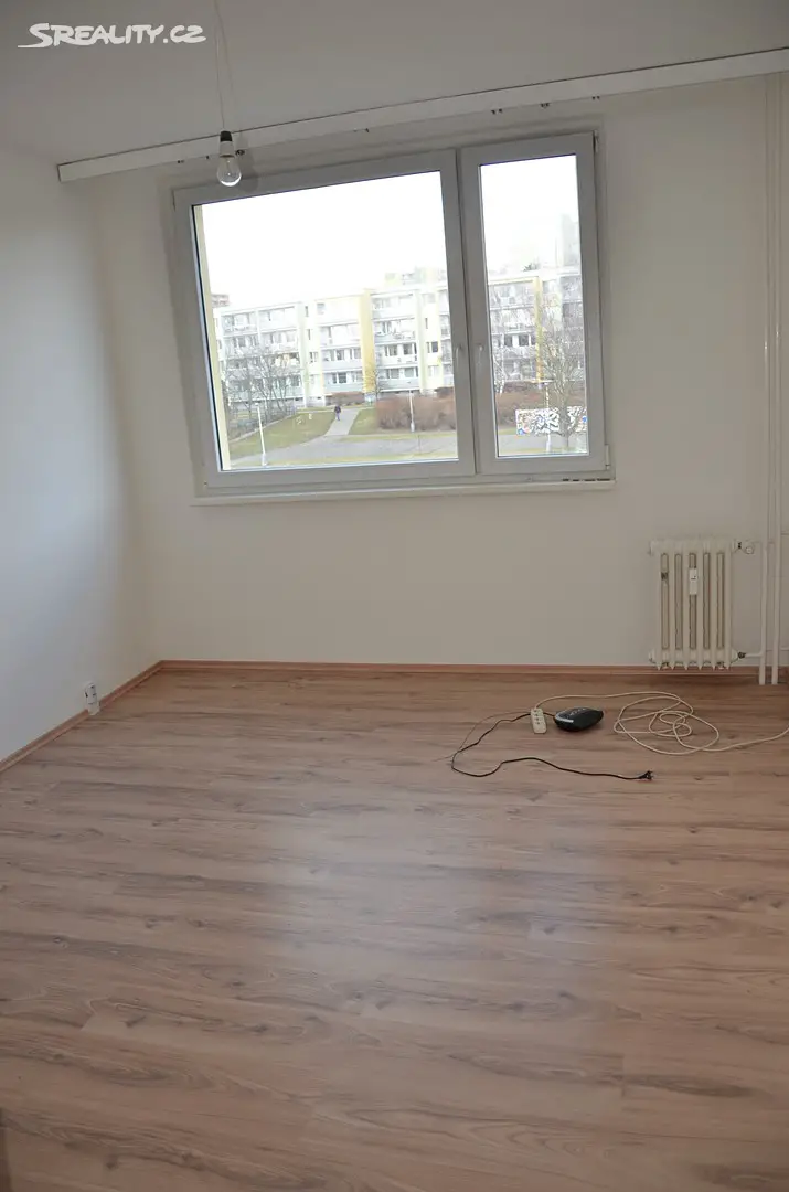Pronájem bytu 3+1 75 m², Proutěná, Praha - Újezd u Průhonic