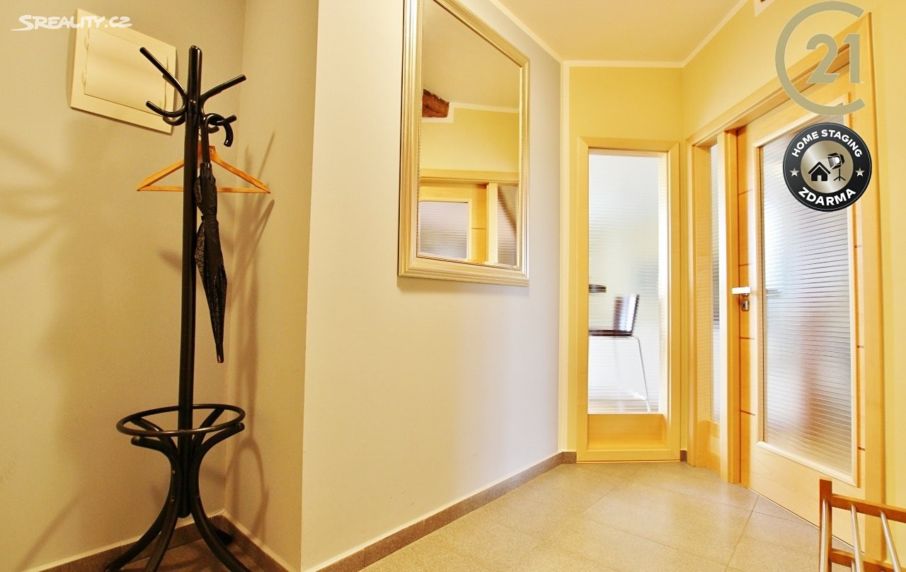 Pronájem bytu 3+kk 100 m² (Mezonet), Arne Nováka, Brno - Veveří