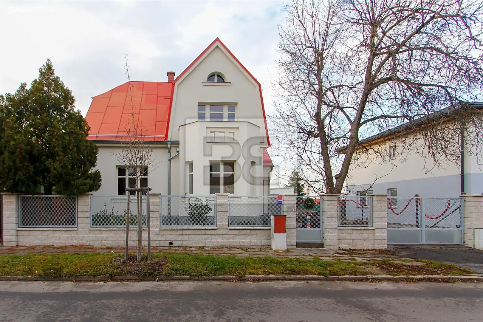 Pronájem  rodinného domu 130 m², pozemek 330 m², J. Zacha, Čelákovice
