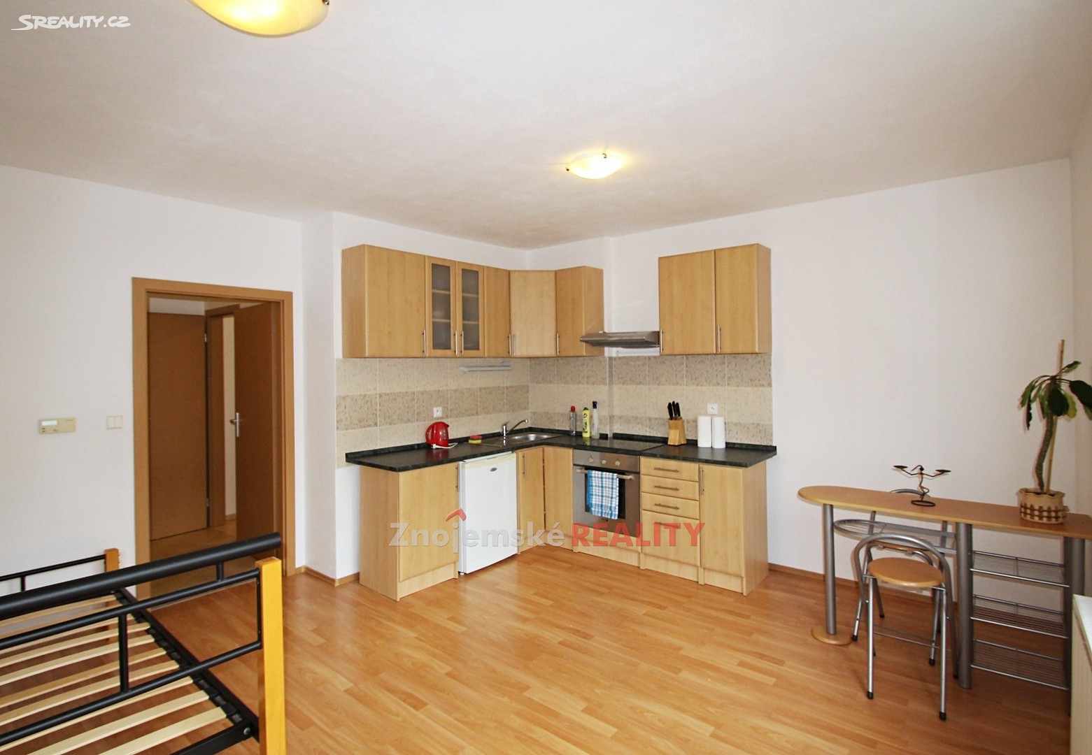 Prodej bytu 1+kk 33 m², Gagarinova, Znojmo