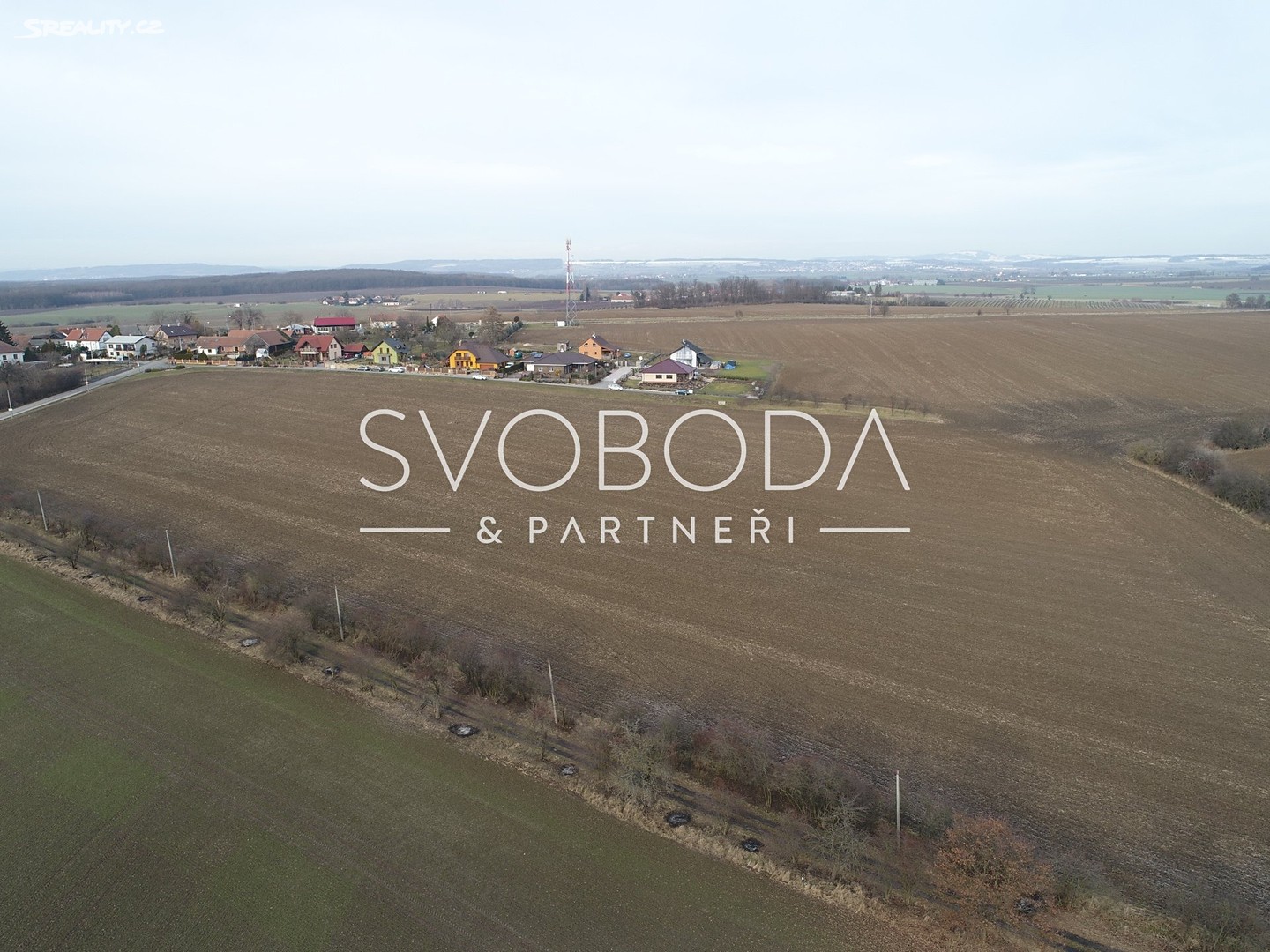 Prodej  stavebního pozemku 9 734 m², Petrovice, okres Hradec Králové