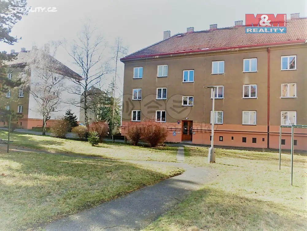 Pronájem bytu 1+1 42 m², Březiněveská, Praha 8 - Kobylisy