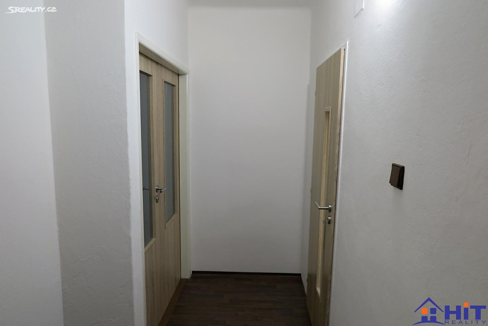 Pronájem bytu 2+1 48 m², Okružní, Tanvald