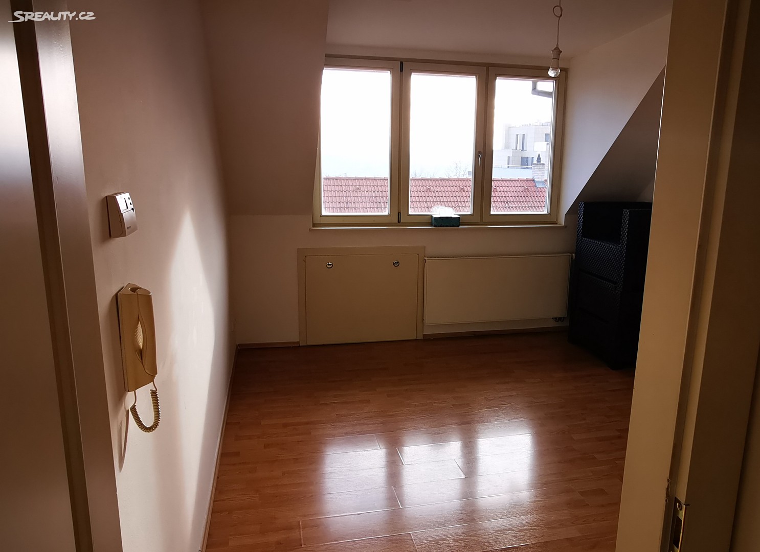 Pronájem bytu 2+kk 40 m² (Mezonet), Trojská, Praha 8 - Kobylisy